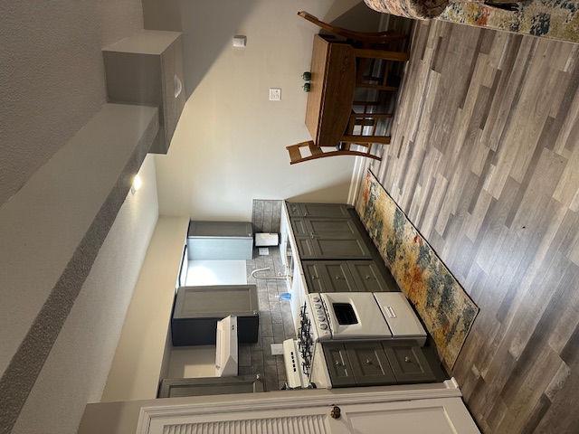 950 Sherman St - Unit 6
